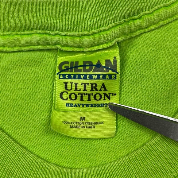 Vtg Kenny Chesney Tour T-Shirt Sz Medium Y2K Double Sided Bright Neon Green A9 - Picture 3 of 9